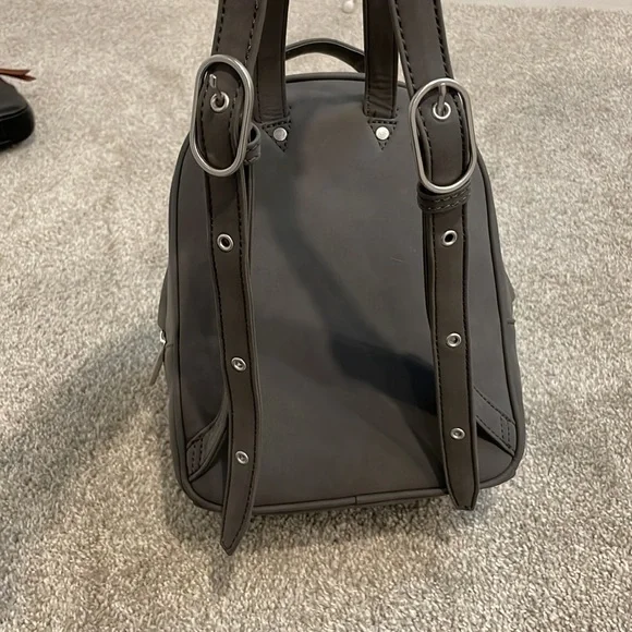 Matt & Nat Mini Backpack - Picture 7 of 7